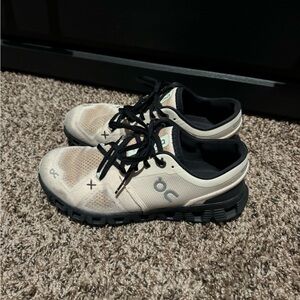 Black and light peach cloud X